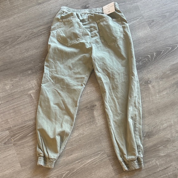 Zara Sage Green Casual Jogger Pants “The Mercer Jogger” - Picture 5 of 6